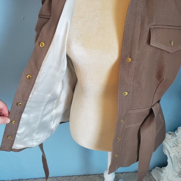 Cach'e Couture collection belted vest A27 - Picture 2 of 5